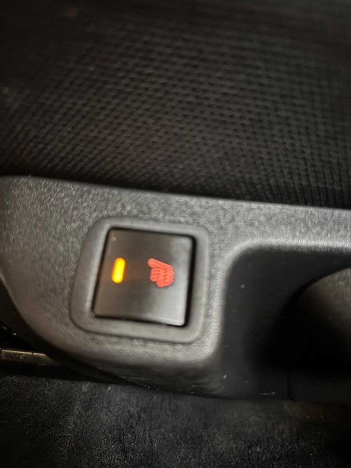 Citroën C1 1,0 VTi Attaque 5d