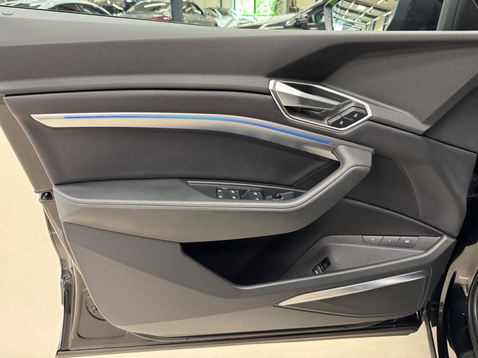Audi e-tron 55 S-line quattro 5d