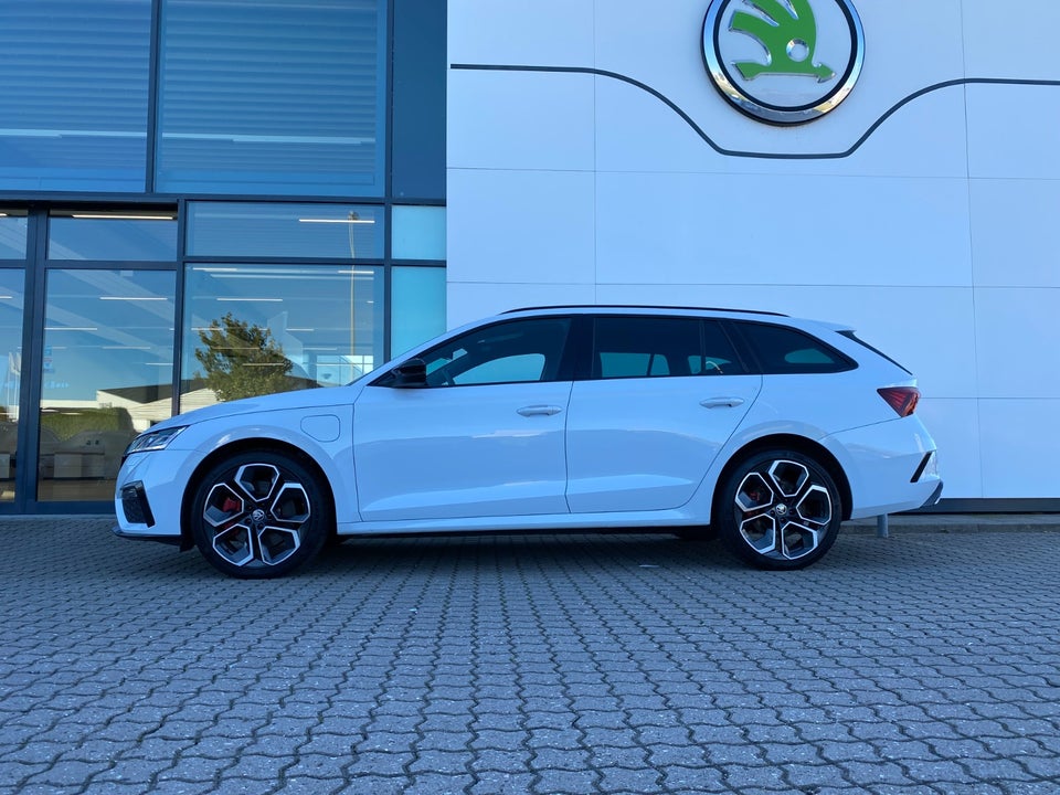 Skoda Octavia 1,4 TSi iV RS Combi DSG 5d