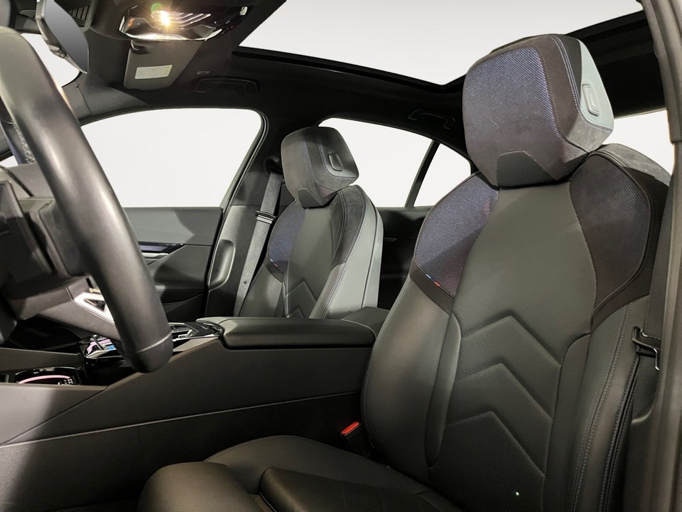BMW i5 eDrive40 M-Sport 4d