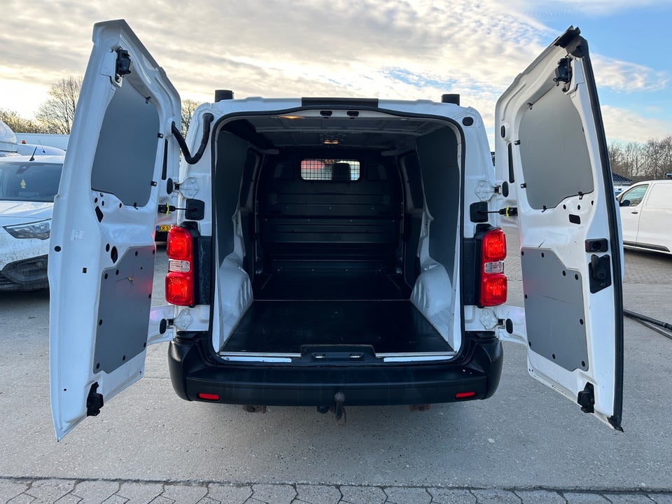 Peugeot Expert 2,0 BlueHDi 150 L3 Plus Van