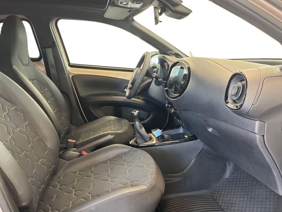 Toyota Aygo X 1,0 Air Envy 5d