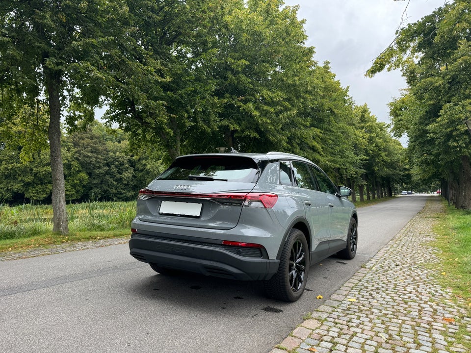 Audi Q4 e-tron 35 Attitude 5d
