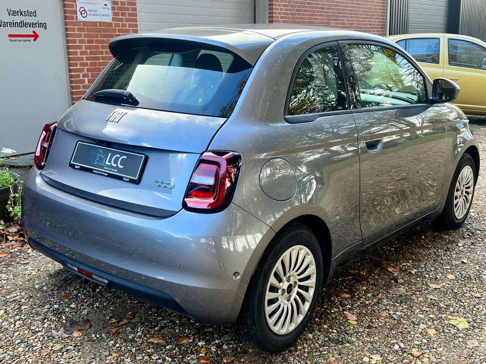 Fiat 500e 42 Icon 3d