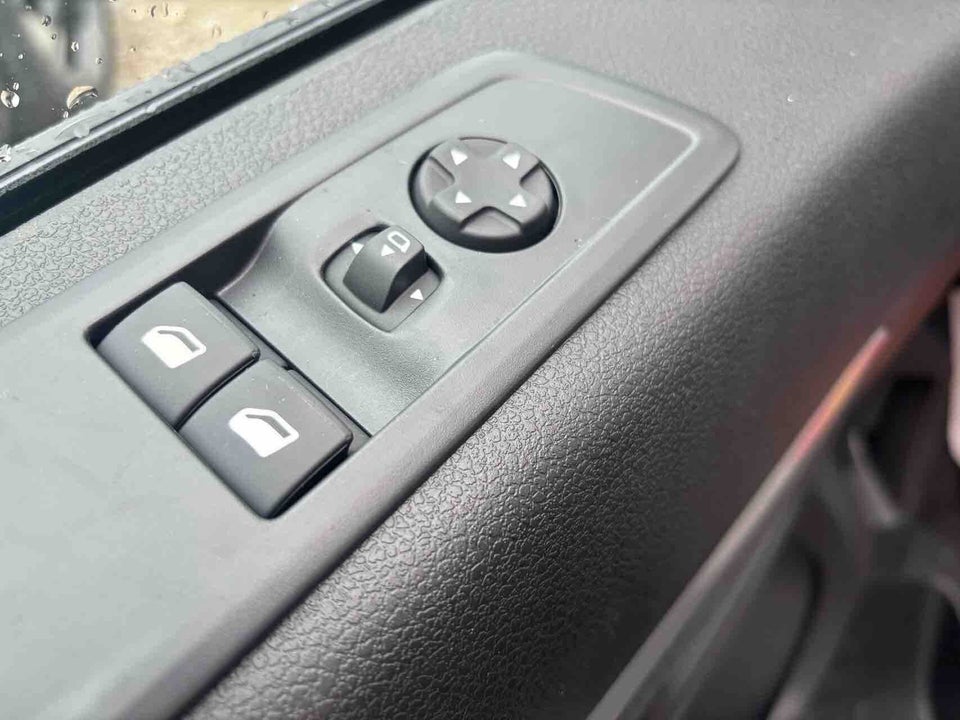 Peugeot e-Expert 75 L3 Plus Van