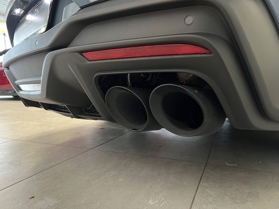 Ford Mustang 5,0 V8 Dark Horse Coupé 2d