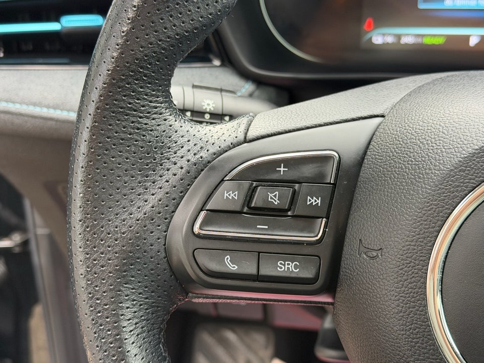 MG MG5 61 Luxury 5d
