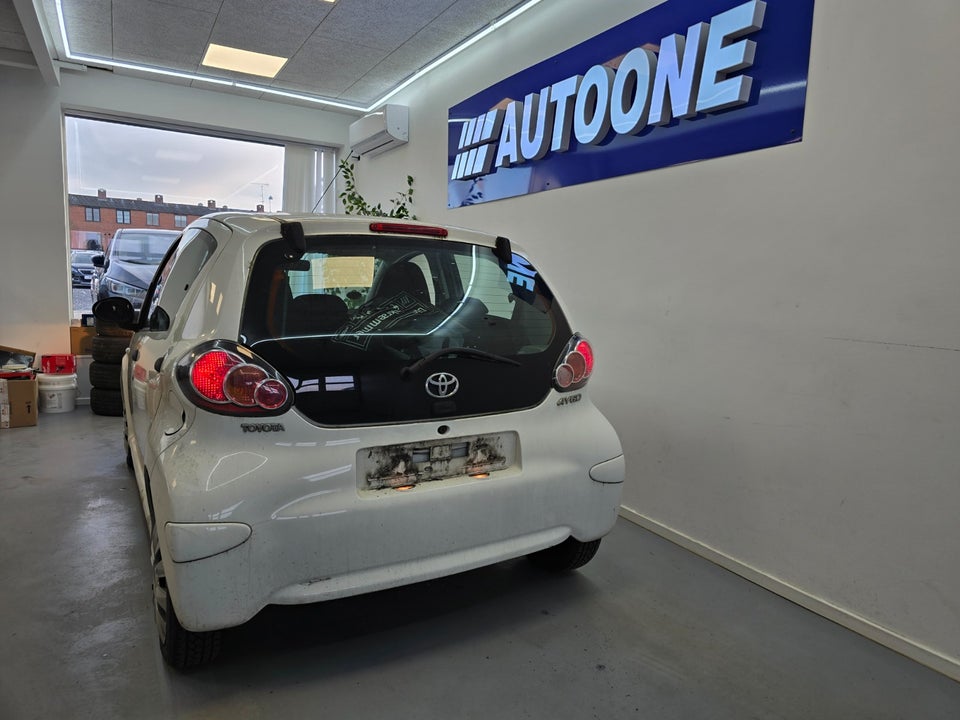 Toyota Aygo 1,0 VVT-i T1 5d