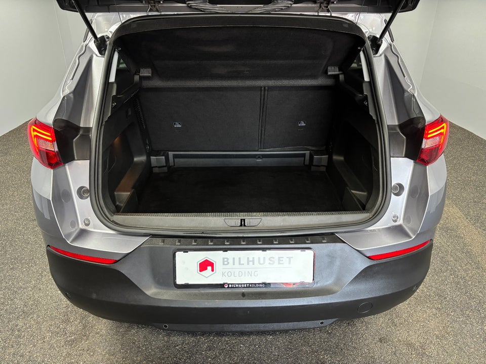 Opel Grandland X 1,5 CDTi 130 Enjoy 5d