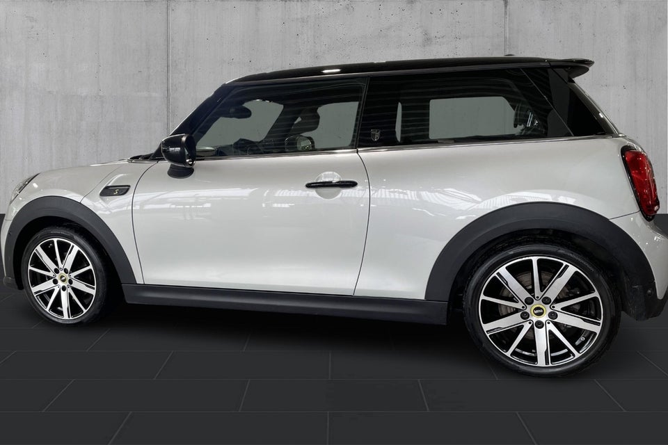 MINI Cooper SE Younique Trim 3d