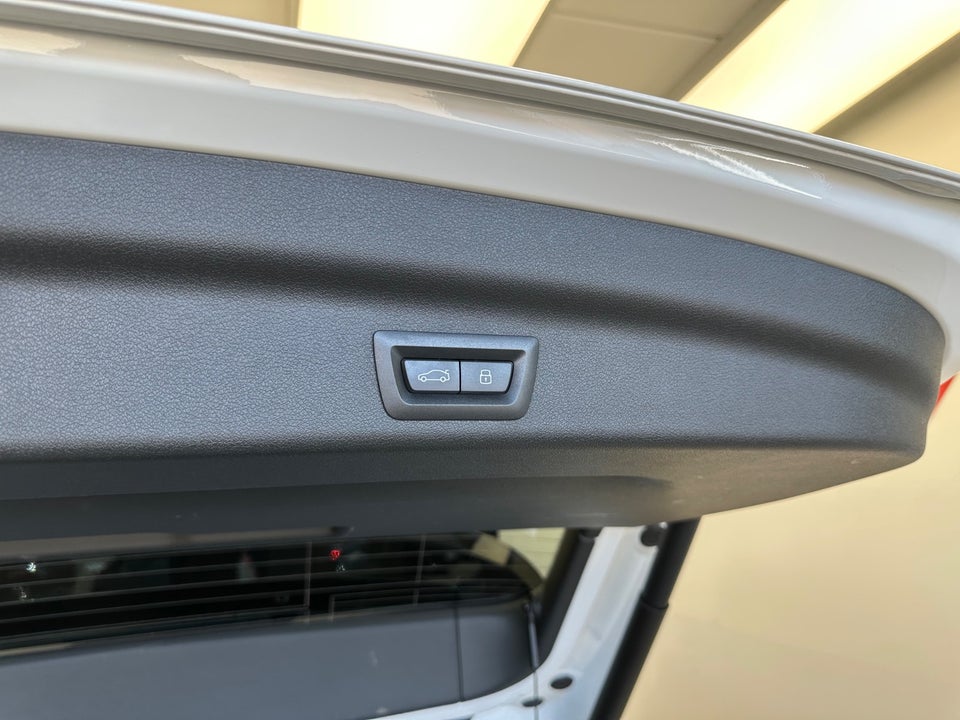 BMW iX1 eDrive20 5d