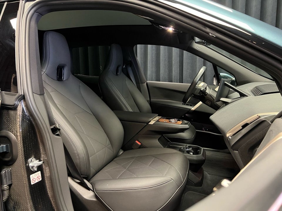 BMW iX xDrive40 Sport 5d