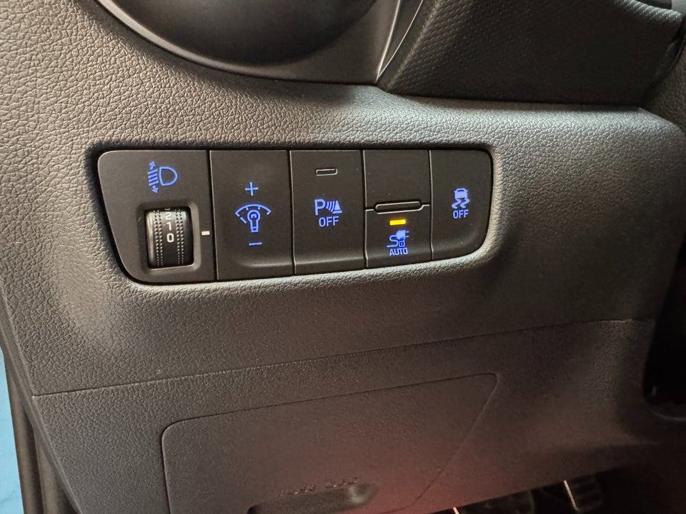 Hyundai Kona 39 EV Select 5d