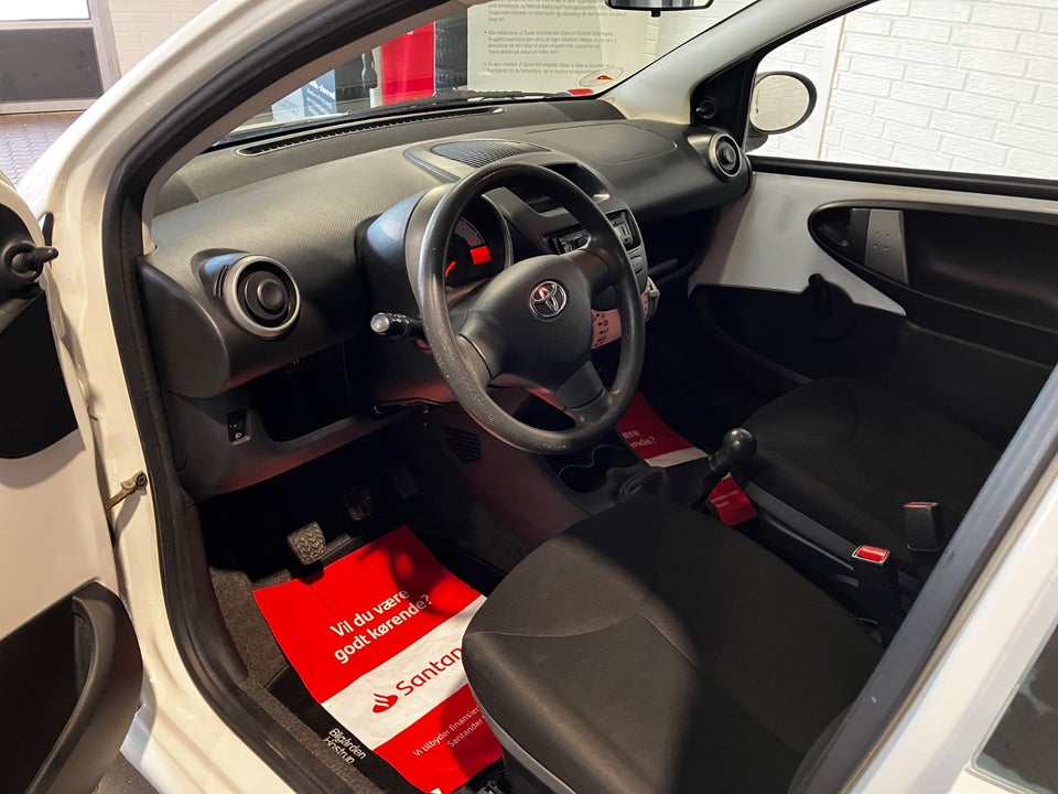 Toyota Aygo 1,0 VVT-i T1 5d