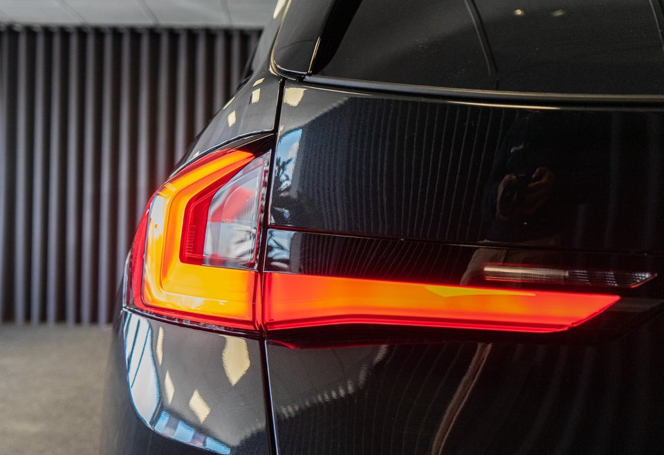 BMW iX1 eDrive20 X-Line 5d