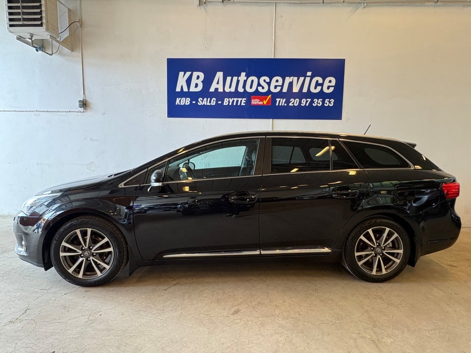 Toyota Avensis 1,8 VVT-i T3 stc. 5d