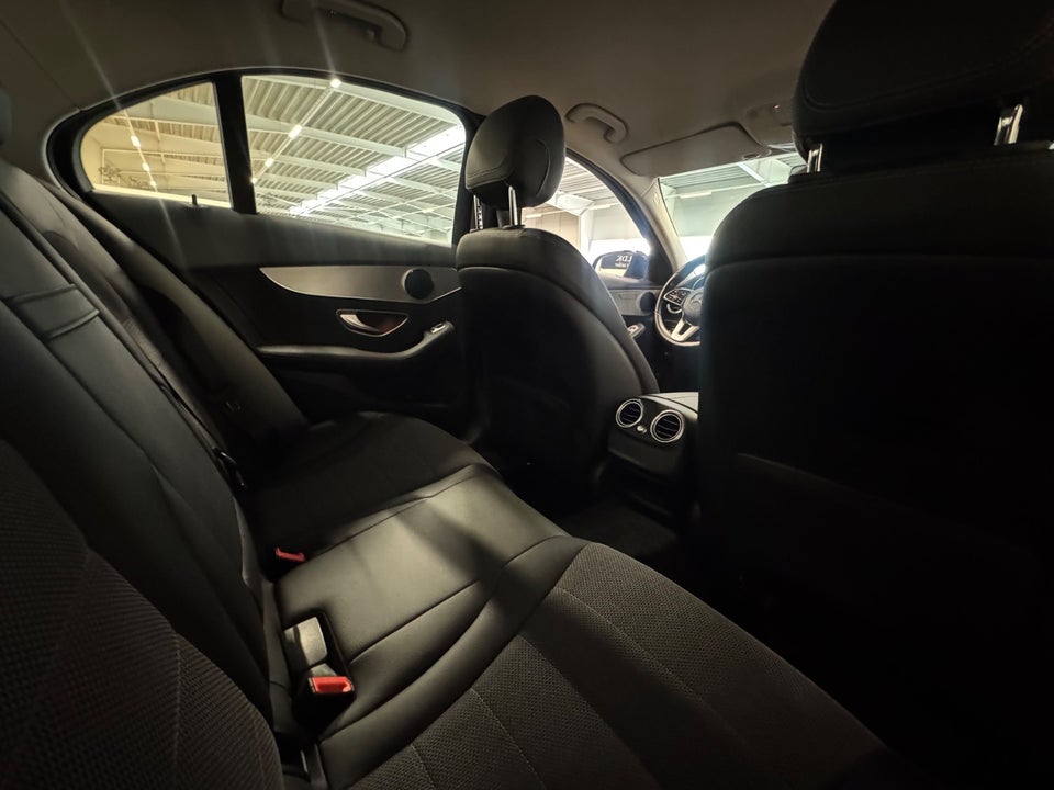 Mercedes C220 d 2,0 Avantgarde aut. 4d