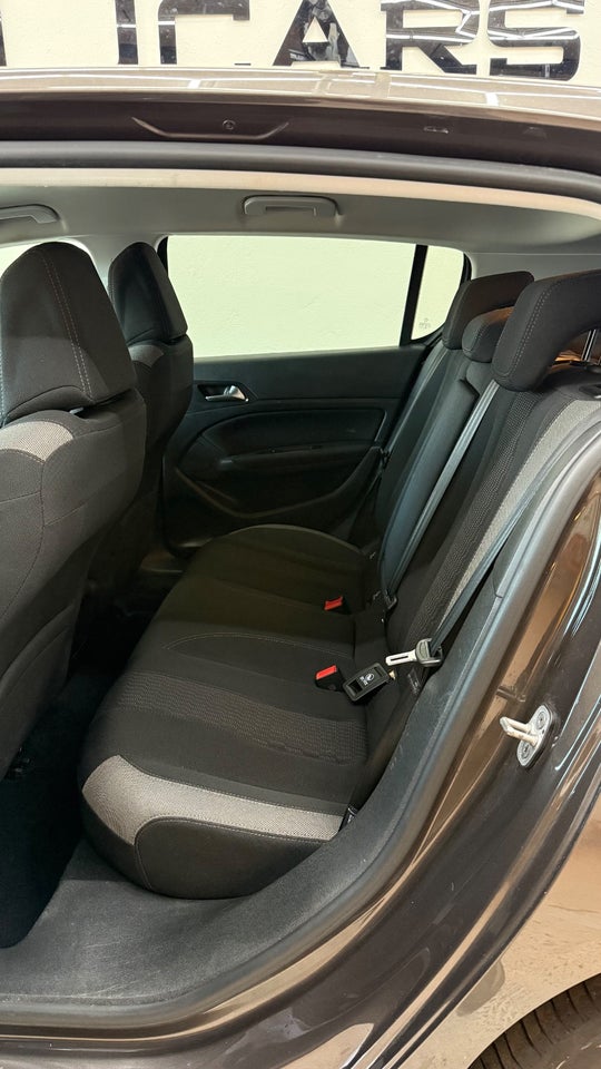 Peugeot 308 1,2 e-THP 130 Allure 5d