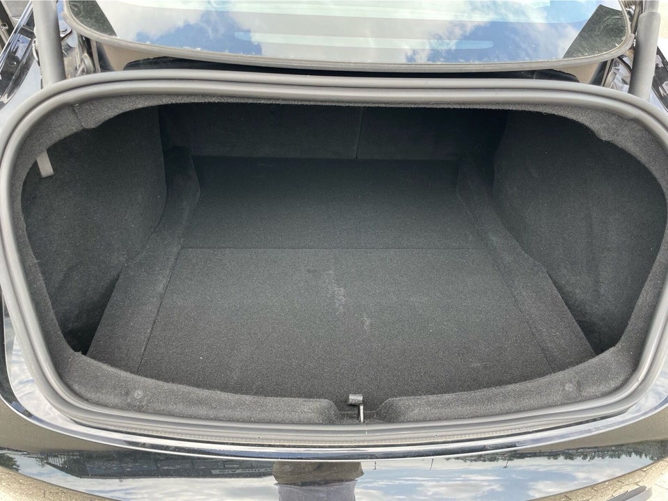 Tesla Model 3 Long Range AWD 4d