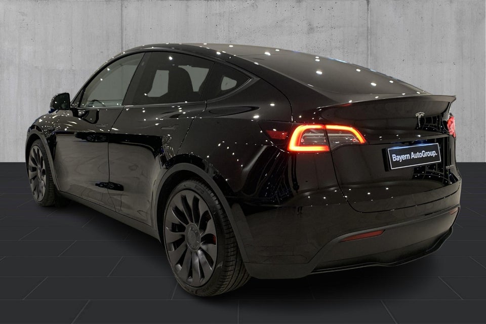 Tesla Model Y Performance AWD 5d