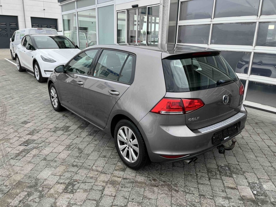 VW Golf VII 1,4 TSi 122 Life BMT 5d