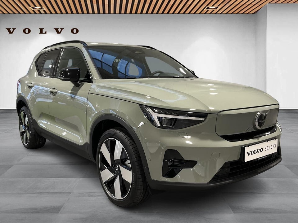Volvo EX40 Extended Range Plus 5d