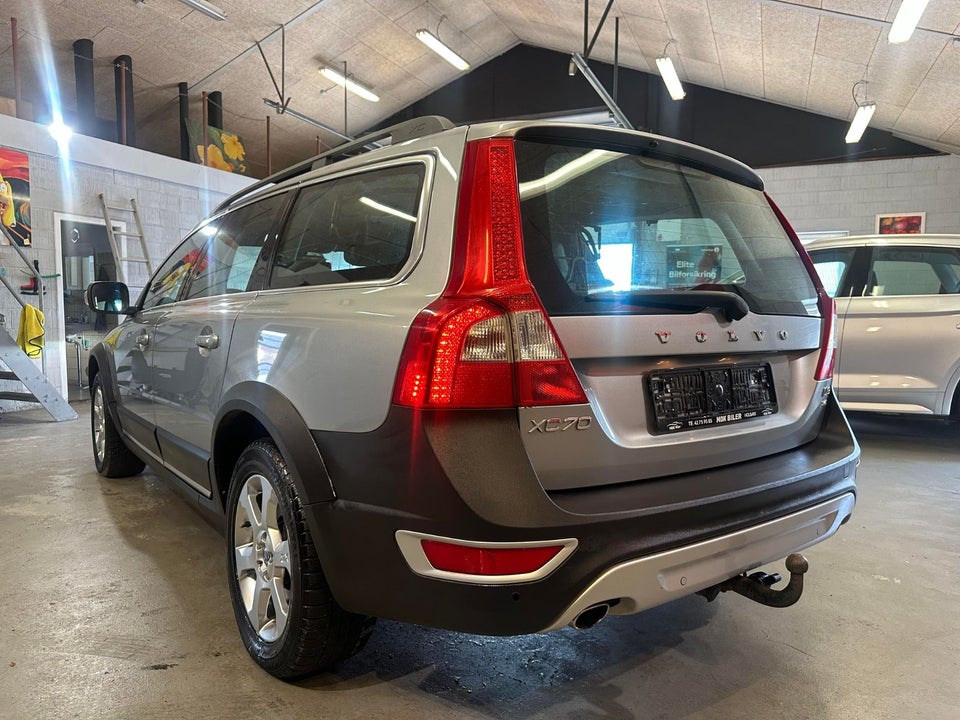 Volvo XC70 2,4 D3 163 aut. AWD 5d