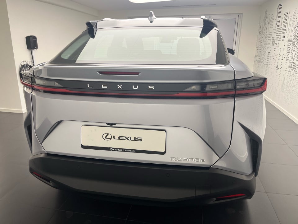 Lexus RZ300e Comfort 5d