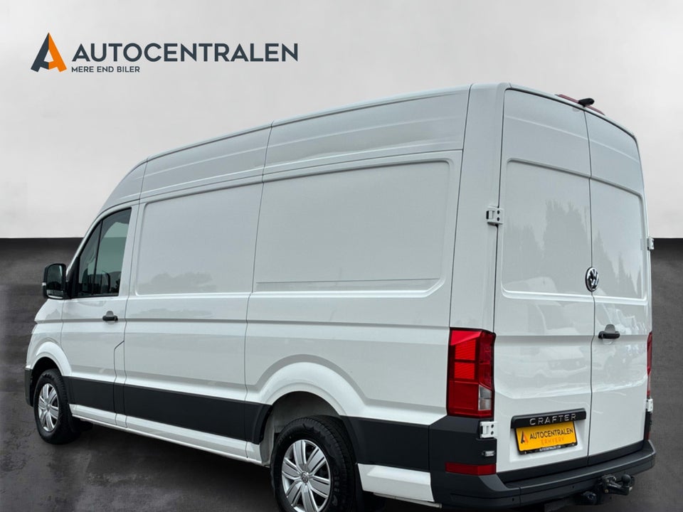 VW Crafter 35 2,0 TDi 177 Kassevogn L3H3 aut.