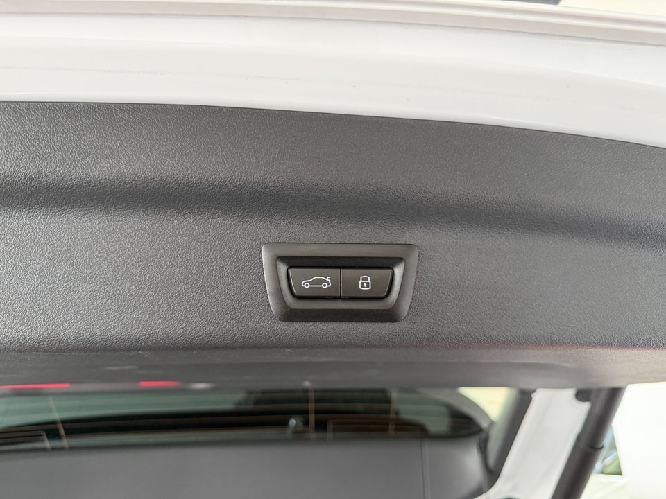 BMW iX1 xDrive30 X-Line 5d