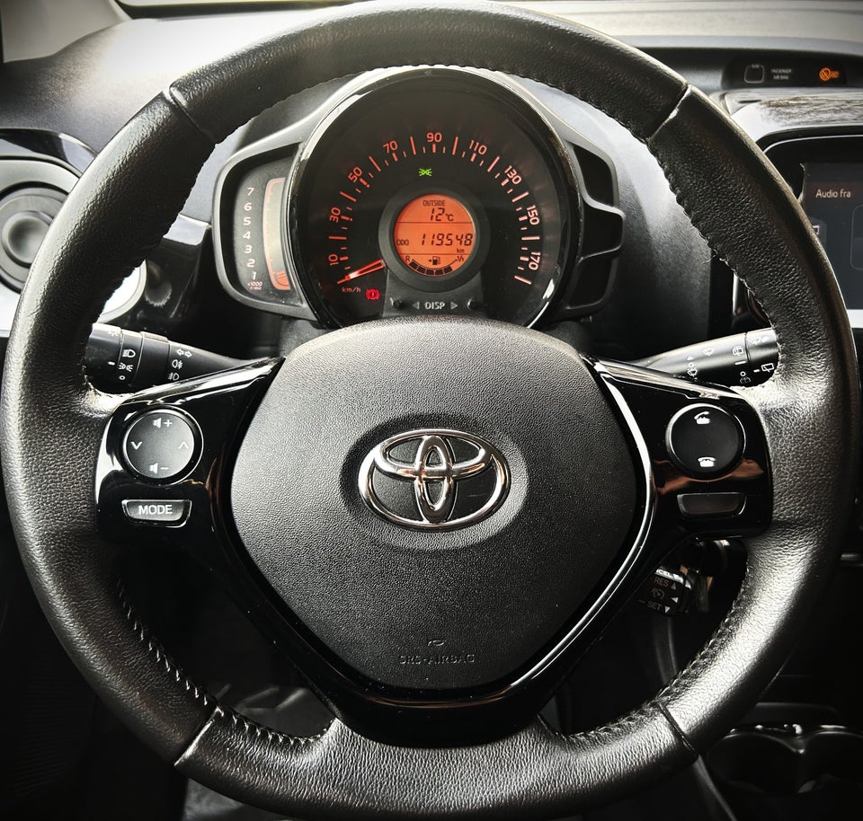 Toyota Aygo 1,0 VVT-i x-cellence 5d