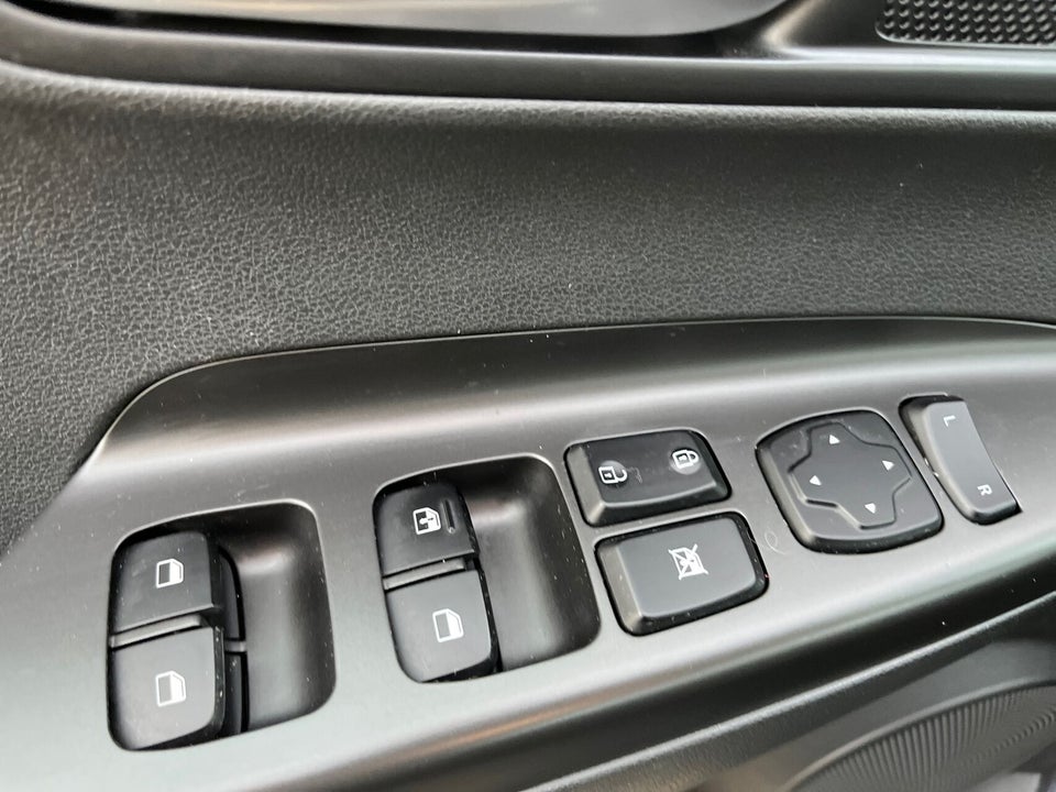 Hyundai Kona 39 EV Select 5d