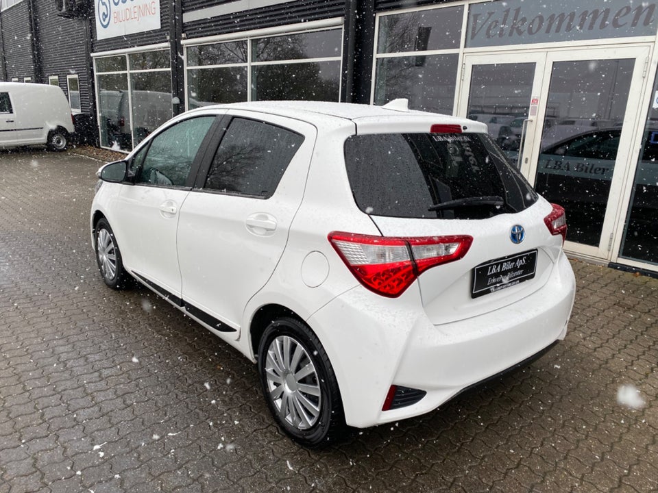 Toyota Yaris 1,5 Hybrid H3 e-CVT Van 5d