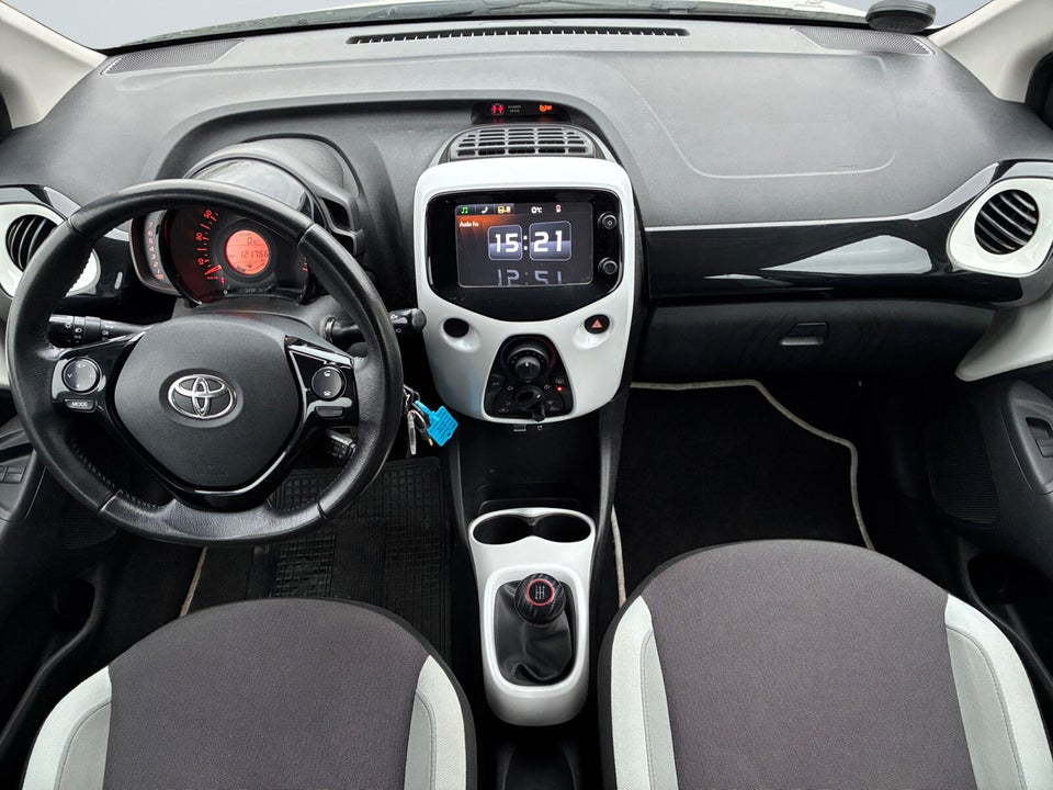 Toyota Aygo 1,0 VVT-i x-pure 5d
