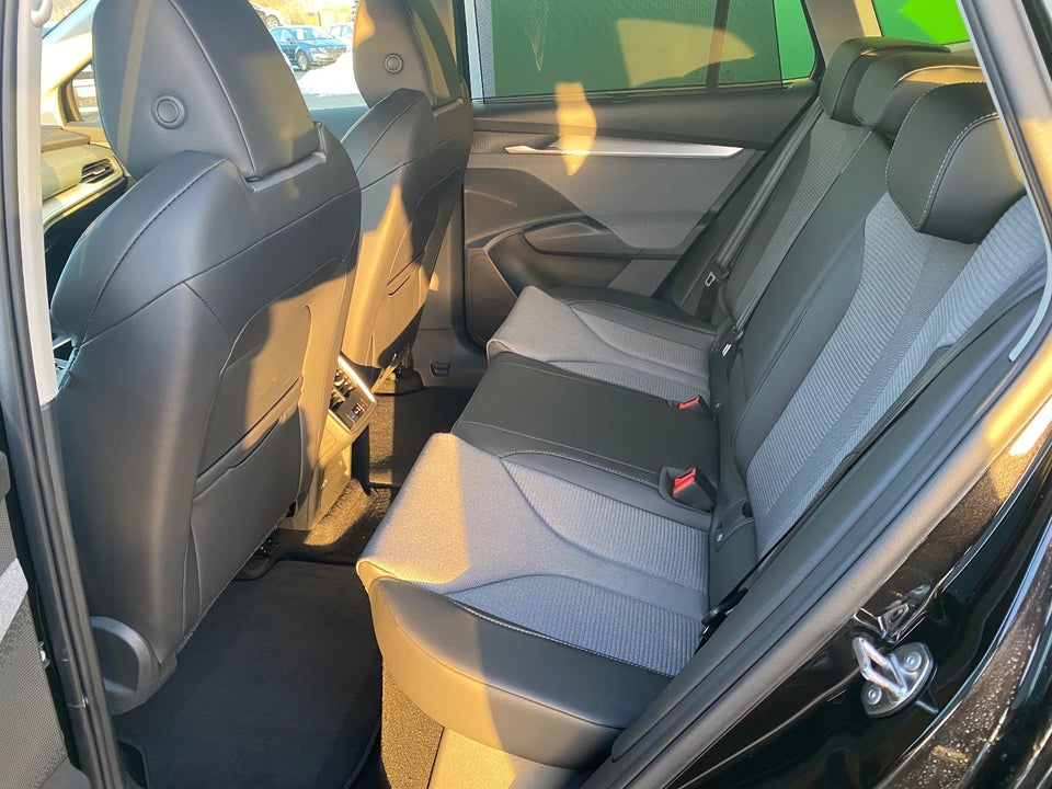 Skoda Enyaq 85 iV Premium 5d