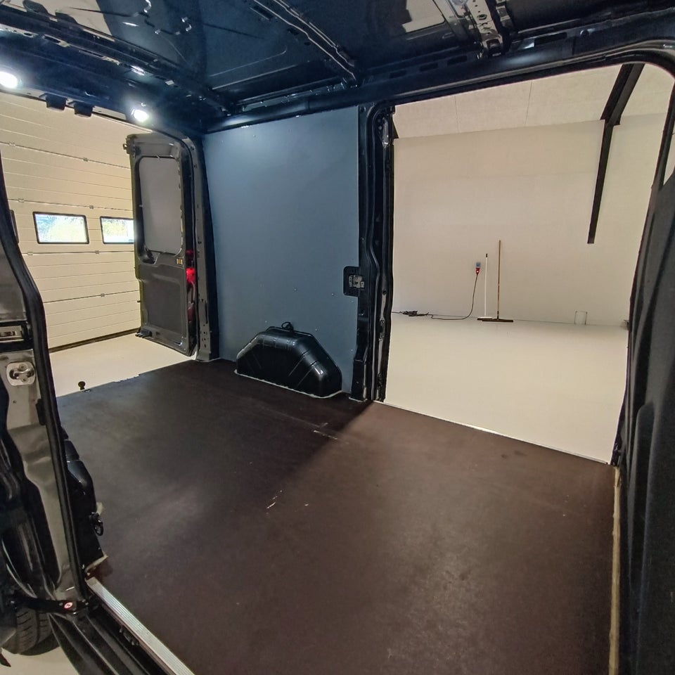 Ford Transit 350 L2 Van 2,0 TDCi 130 Trend aut. H2 FWD