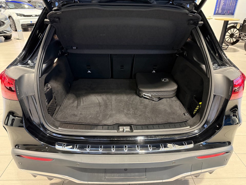 Mercedes EQA250+ AMG Advance 5d