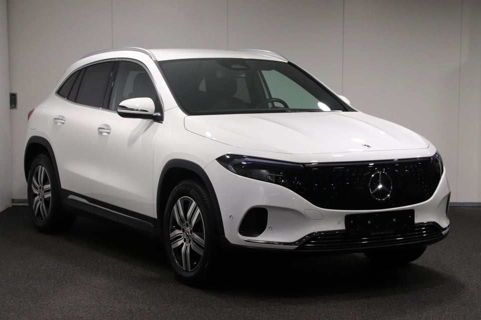 Mercedes EQA300 Progressive 4Matic 5d