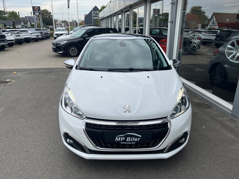 Peugeot 208 1,6 BlueHDi 100 Allure Sky 5d
