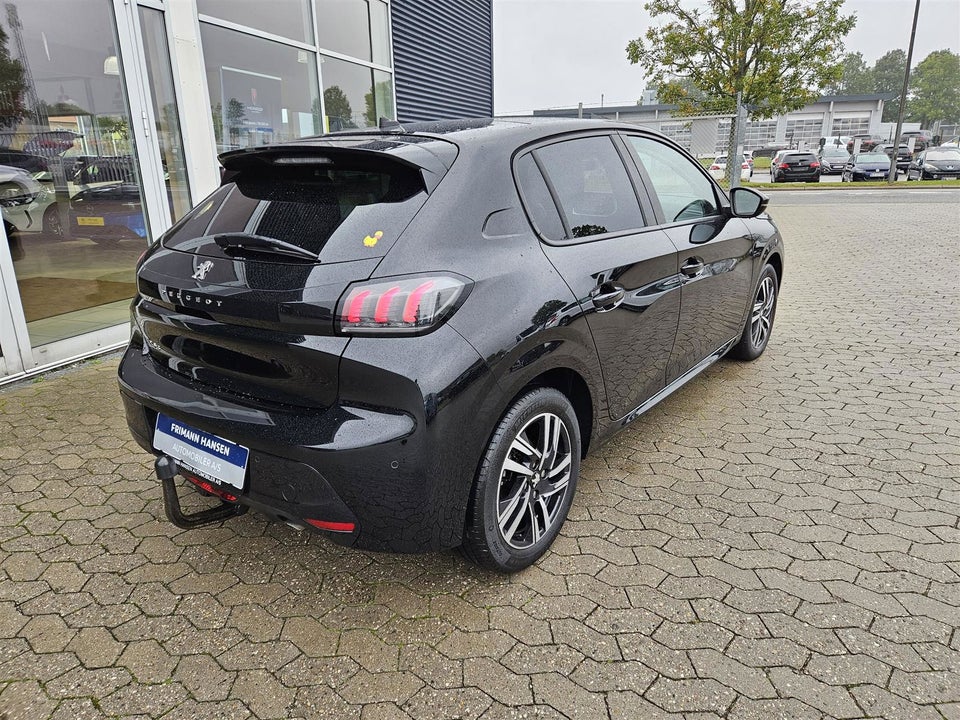 Peugeot 208 1,2 PureTech 100 Allure Sky 5d