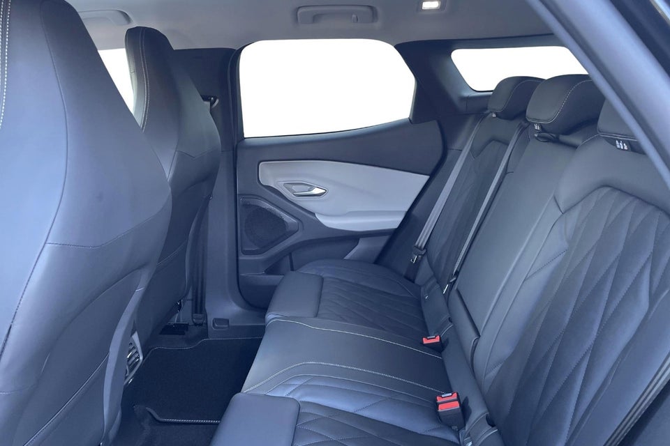 Ford Explorer 77 Premium Extended Range 5d