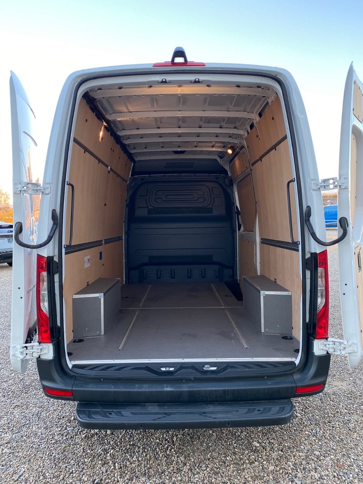 Mercedes Sprinter 317 2,0 CDi A2 Kassevogn aut. RWD