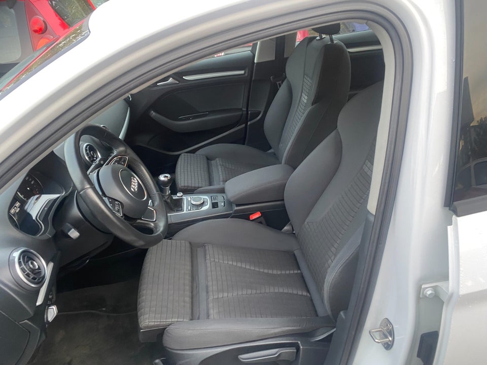 Audi A3 2,0 TDi 150 Ambition 4d