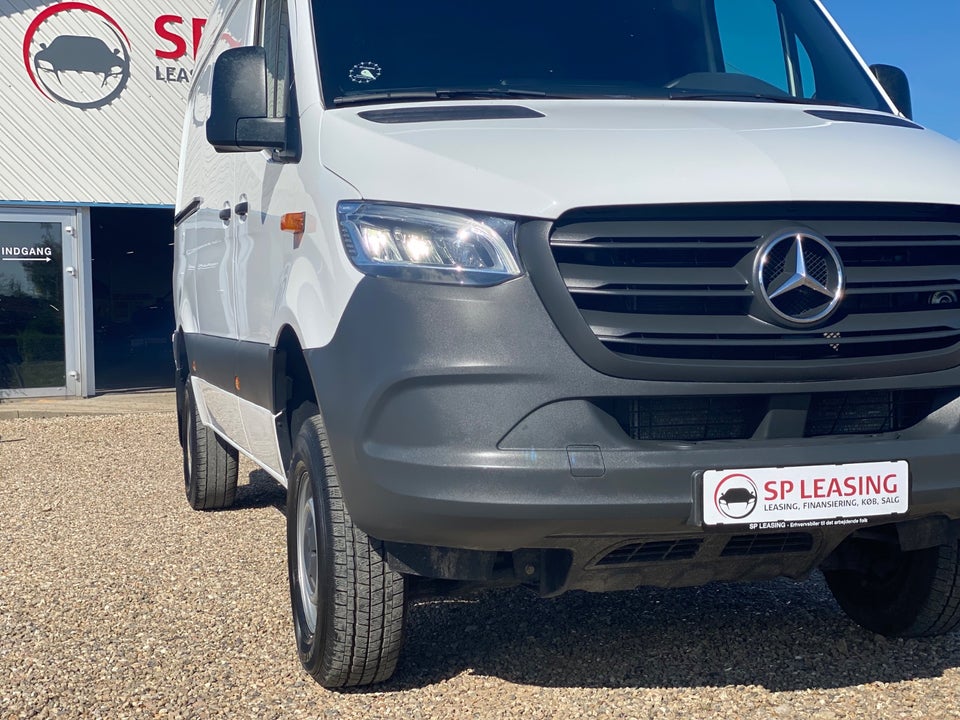 Mercedes Sprinter 319 2,0 CDi A2 Kassevogn aut. 4x4