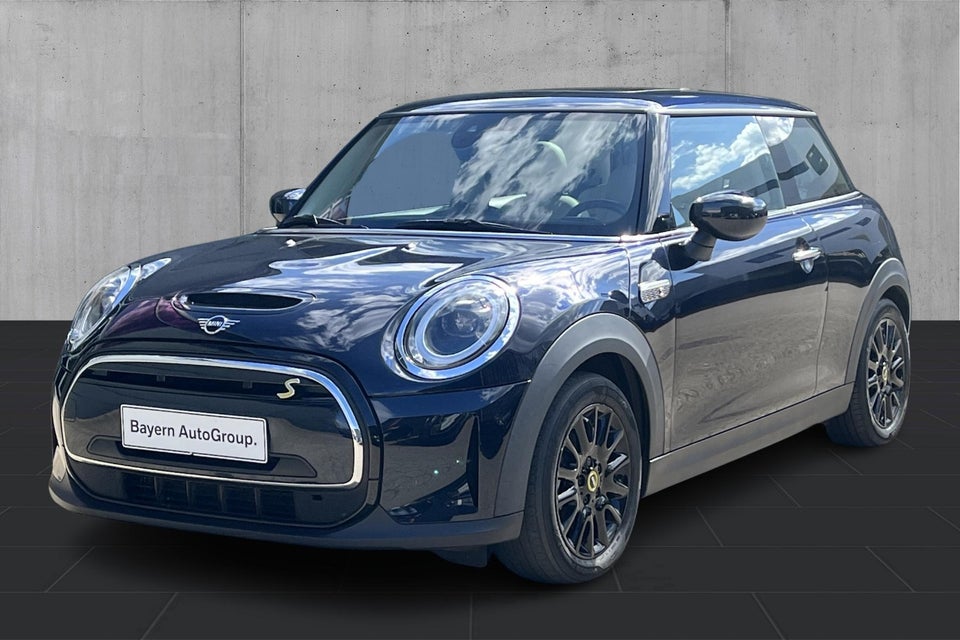 MINI Cooper SE Classic Trim 3d