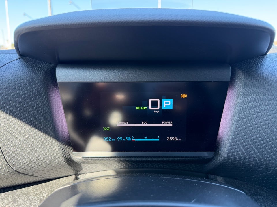 Citroën ë-C4 X 50 Shine 4d