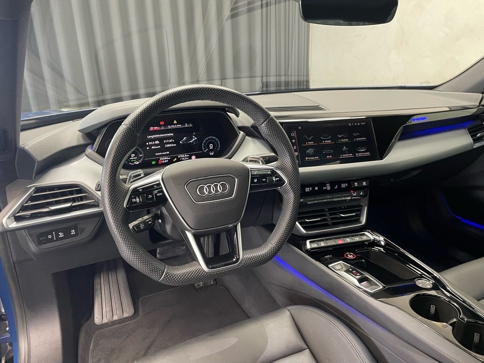 Audi e-tron GT quattro 4d