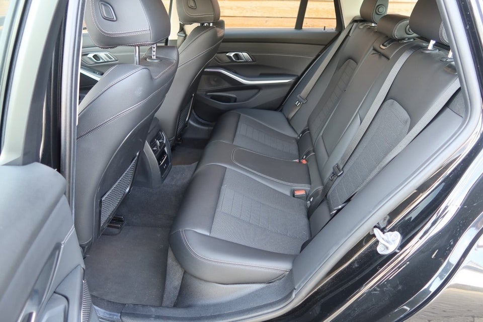 BMW 330e 2,0 Touring Sport Line aut. 5d