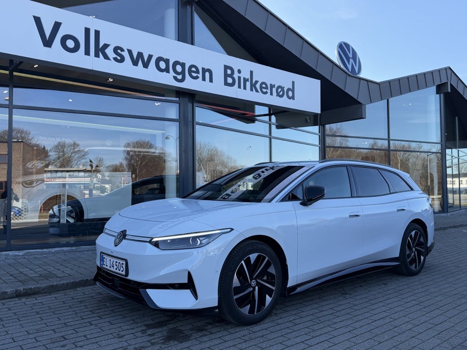 VW ID.7 86 Style S+ Tourer 5d