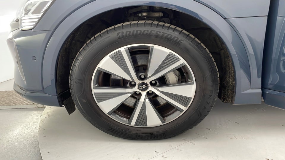 Audi Q8 e-tron 55 Prestige quattro 5d